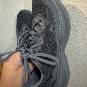 Hoka Charcoal Mach 6